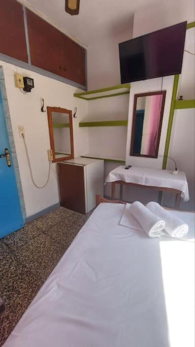 Old Town With Window Apartment Rethymno (Crete)
